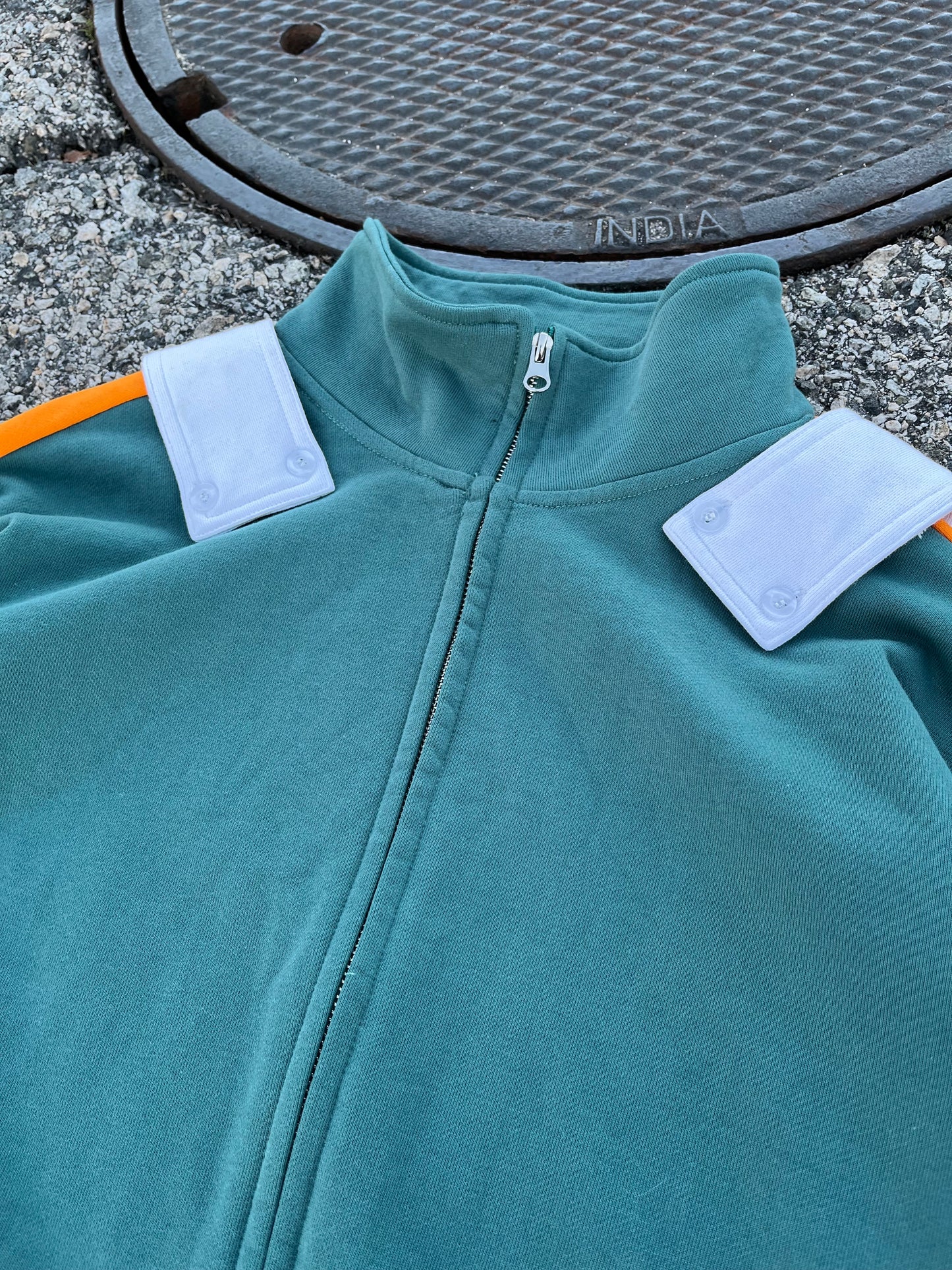 THE BRAVE JACKET